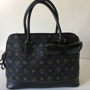 Meet your Posher, Monica